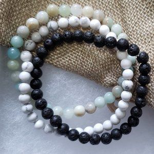 2/30$ NWOT Set of 3 matching bracelet lava beads, flower amazonite and h…